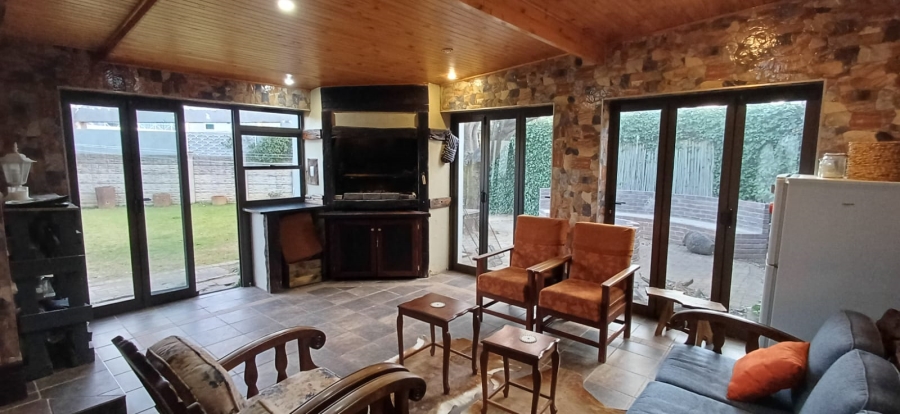 To Let 5 Bedroom Property for Rent in La Provance Free State